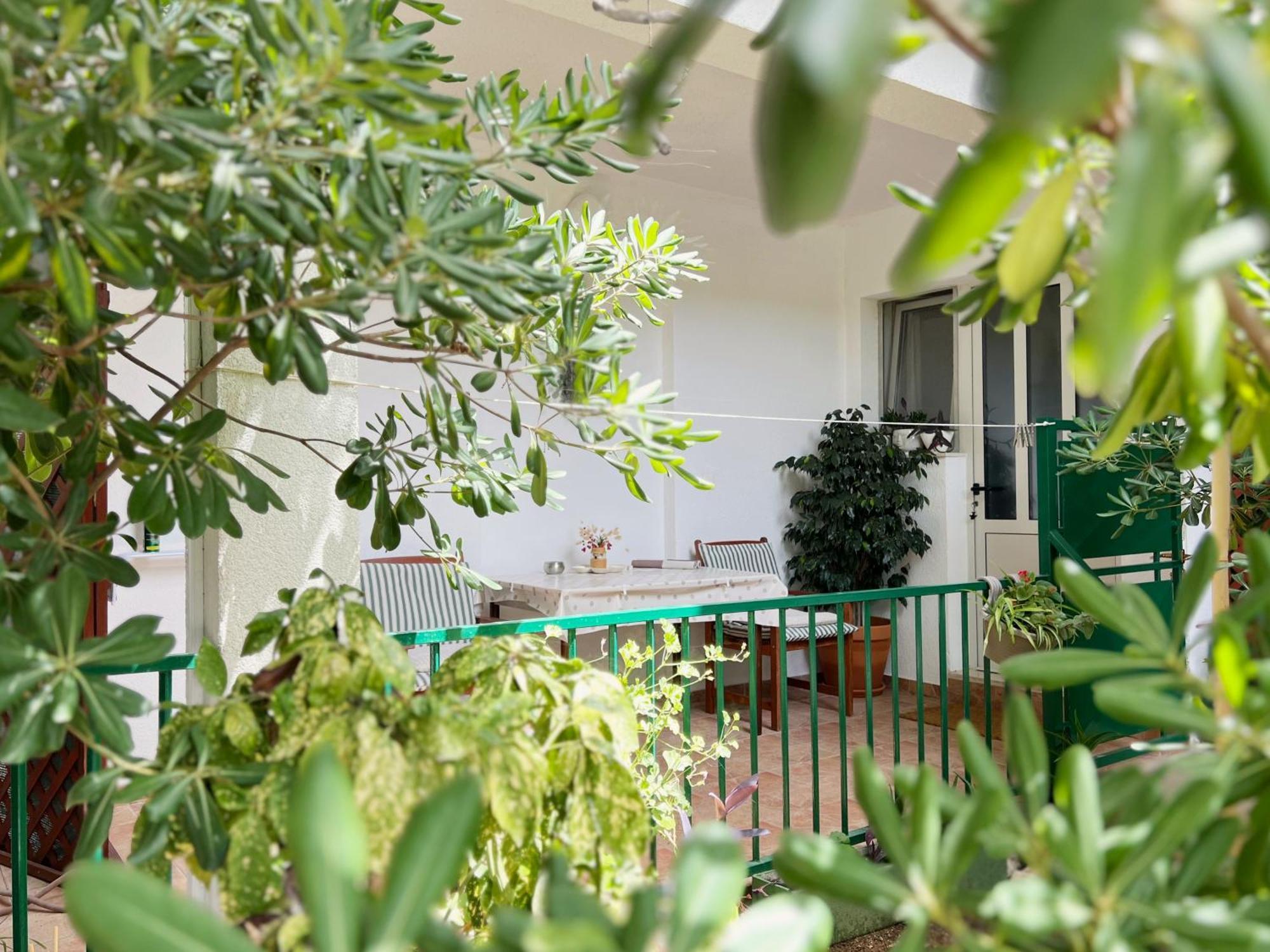 Room Tai - Spacious And Comfy With Private Terrace Хвар Экстерьер фото